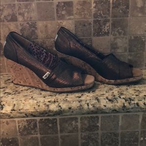 TOMS Wedges. Copper Shimmer.